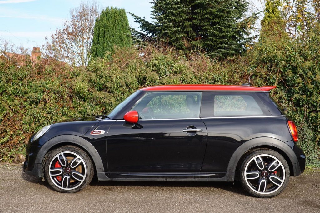 Used MINI Hatch 2016 for sale - 76909837: Photo 2