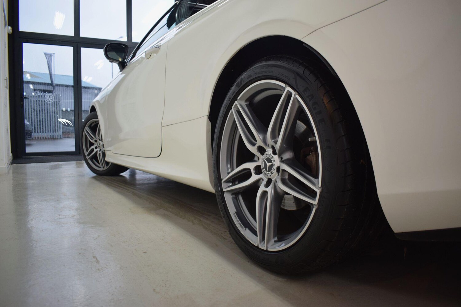 Used Mercedes-Benz E Class for sale - 77456342: Photo 40