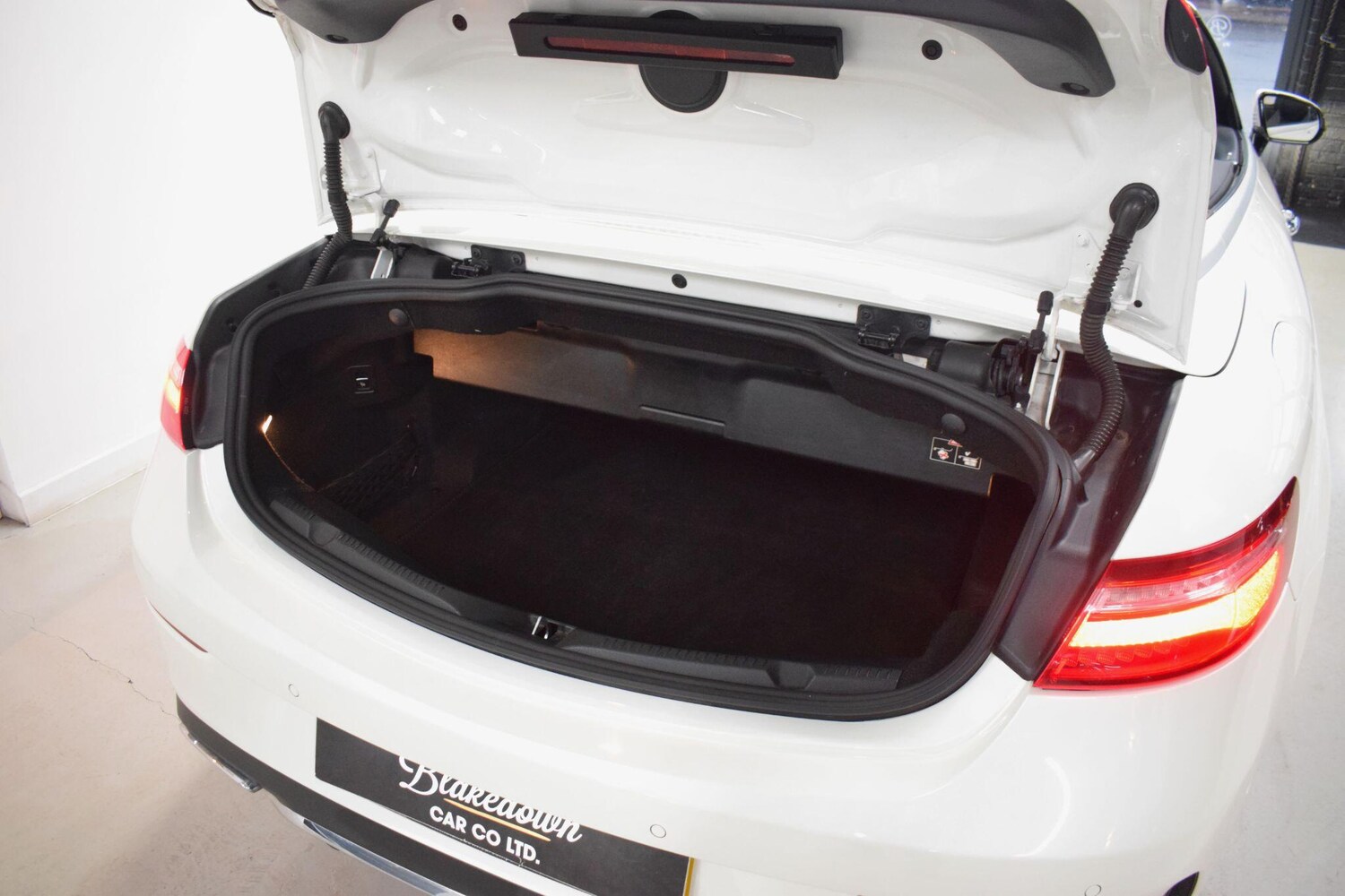 Used Mercedes-Benz E Class for sale - 77456342: Photo 43