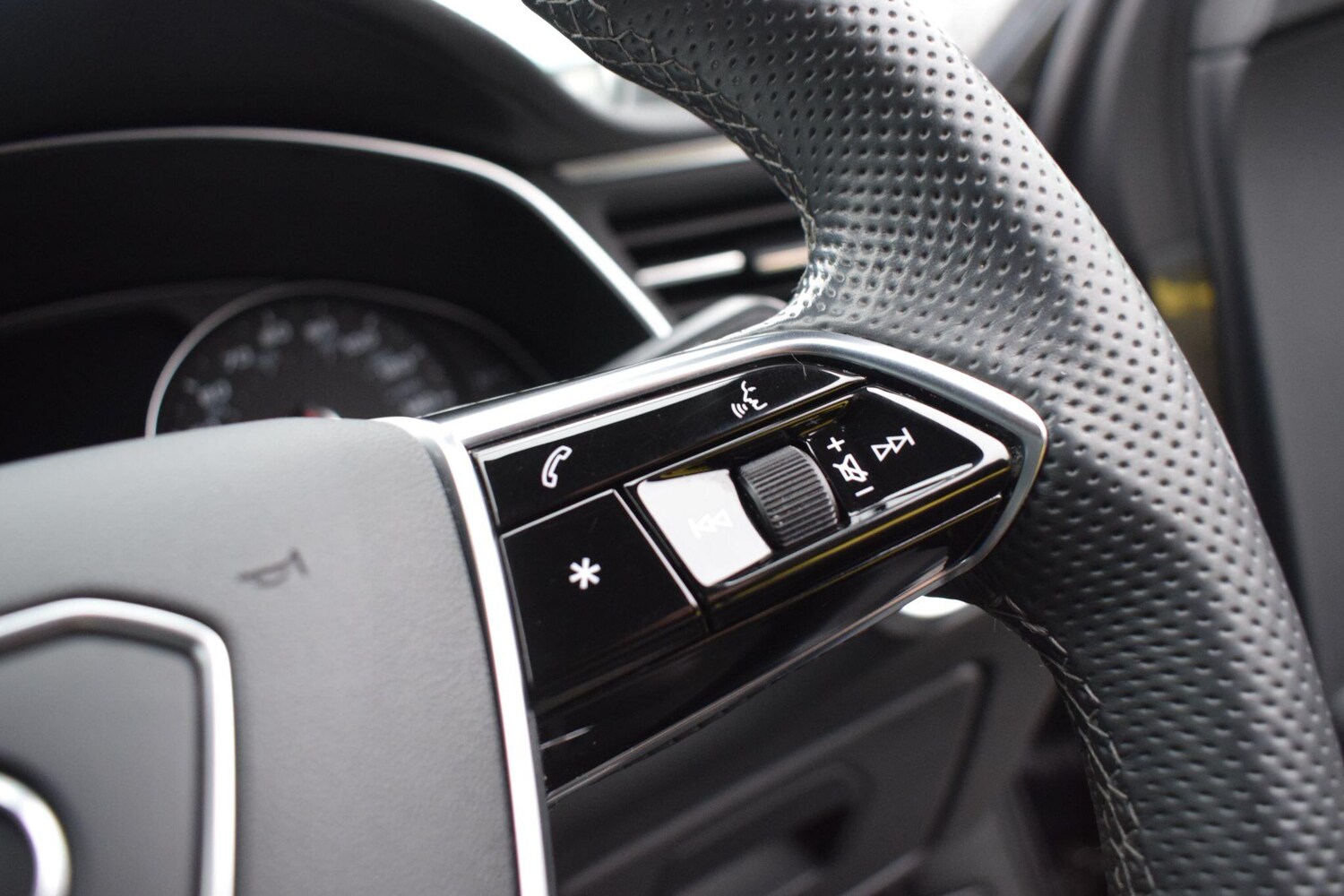 Used Audi A6 Saloon for sale - 77892797: Photo 16