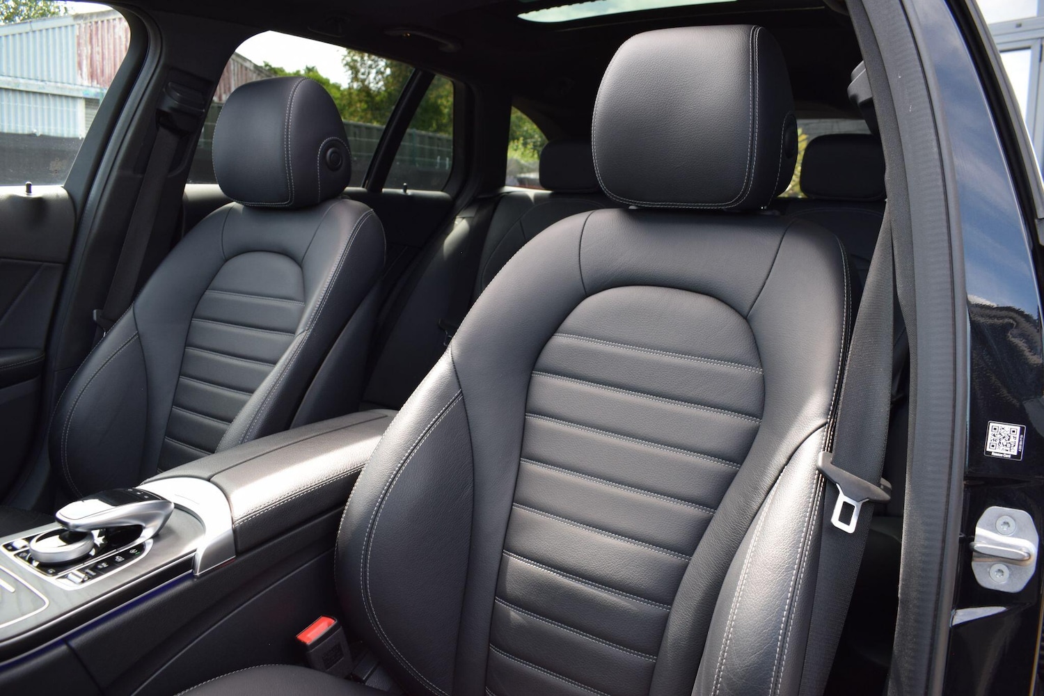 Used Mercedes-Benz C Class 2019 for sale - 76898975: Photo 9