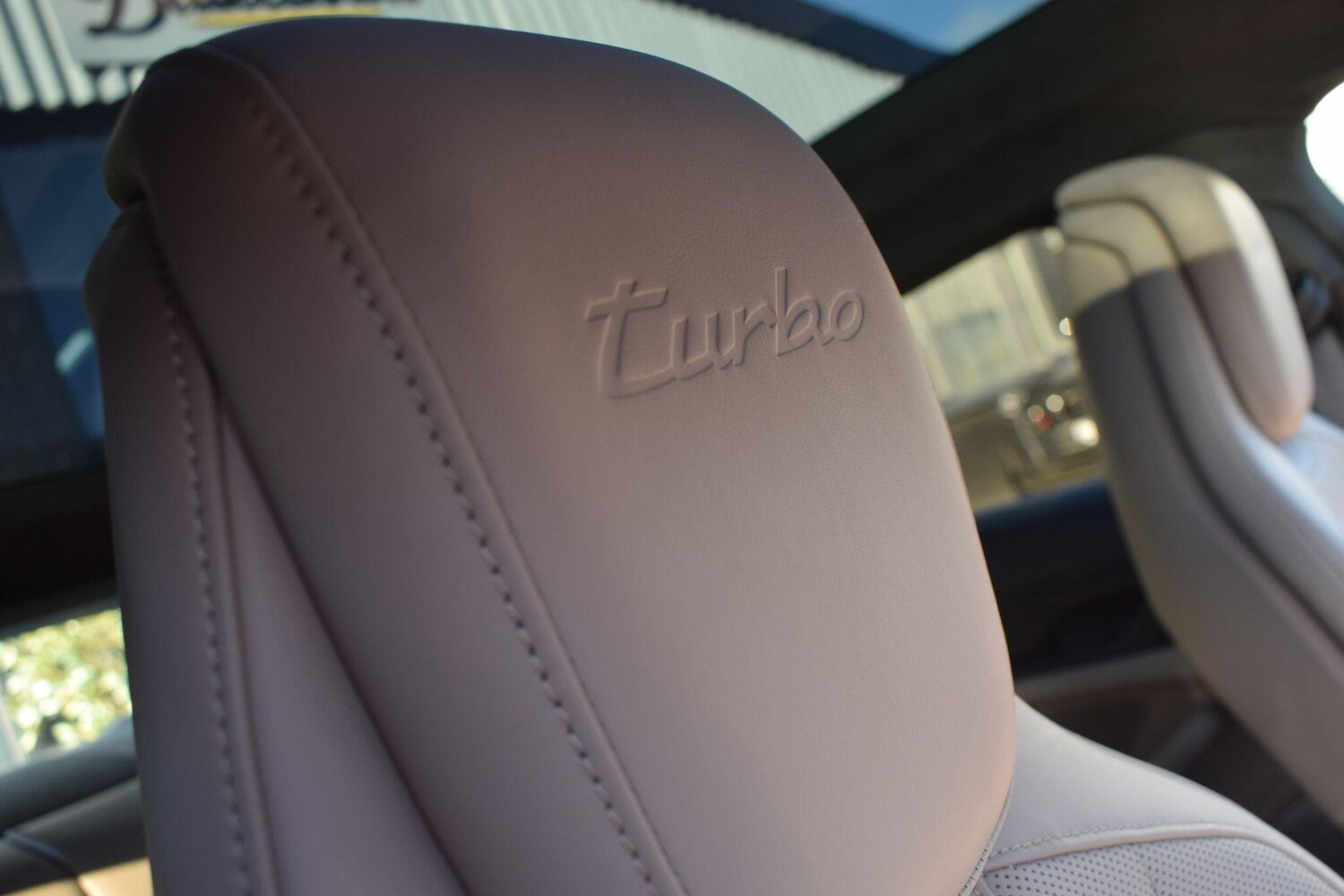 Used Porsche Taycan 2020 for sale - 77637575: Photo 14