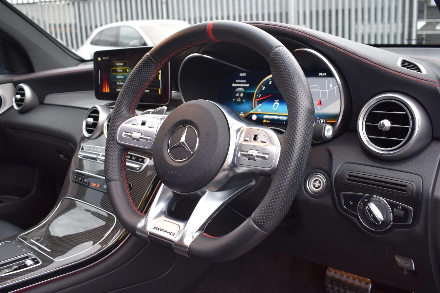 Used Mercedes-Benz GLC 2023 for sale - 76370857: Photo 15