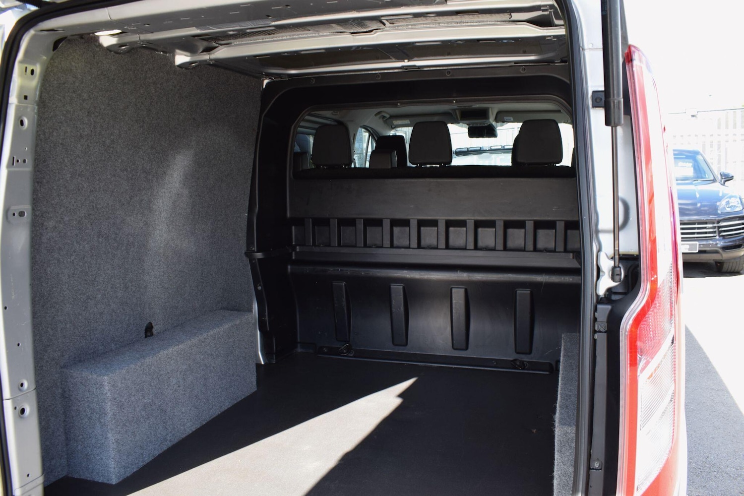 Used Ford Transit Custom 2018 for sale - 76389007: Photo 29