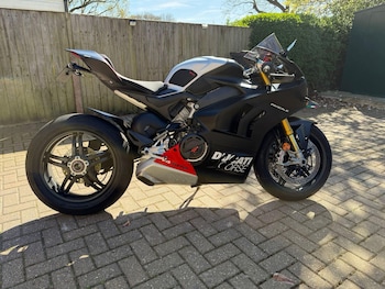 Used Ducati Panigale 2022 for sale - bike-78461199: Photo