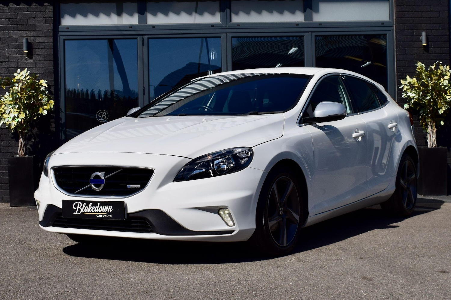 Used Volvo V40 for sale - 78184210: Photo 1