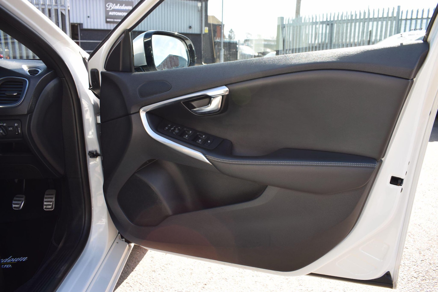 Used Volvo V40 for sale - 78184210: Photo 18