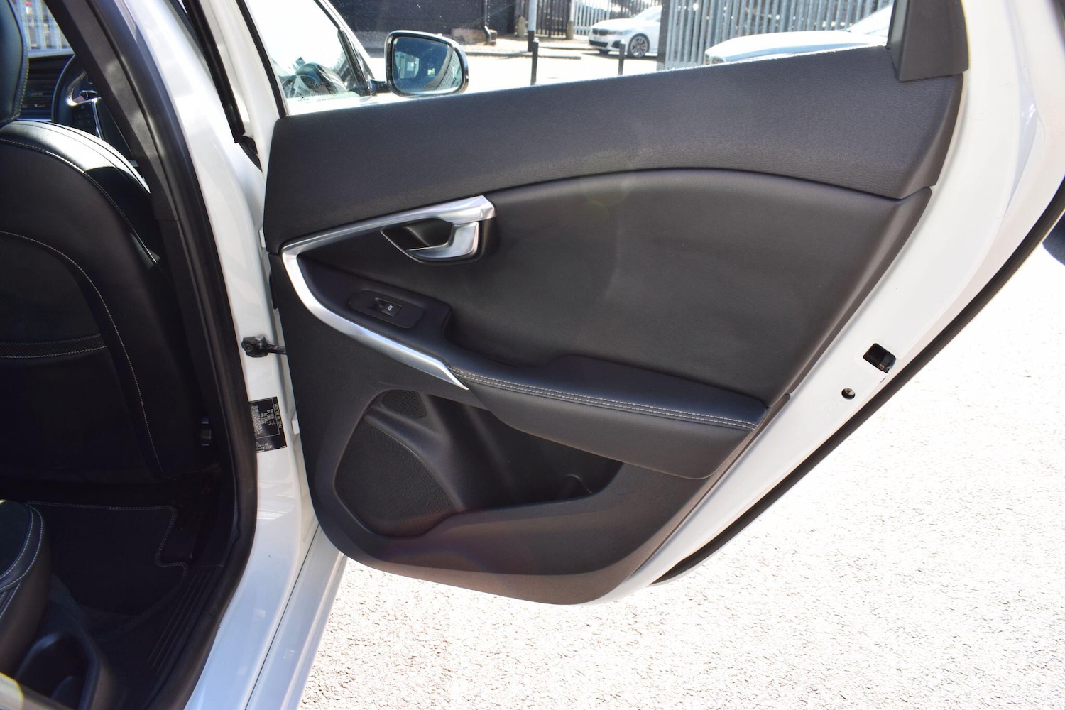 Used Volvo V40 for sale - 78184210: Photo 19