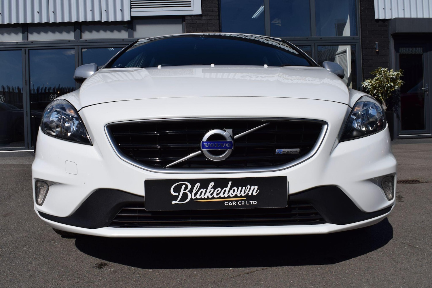 Used Volvo V40 for sale - 78184210: Photo 2