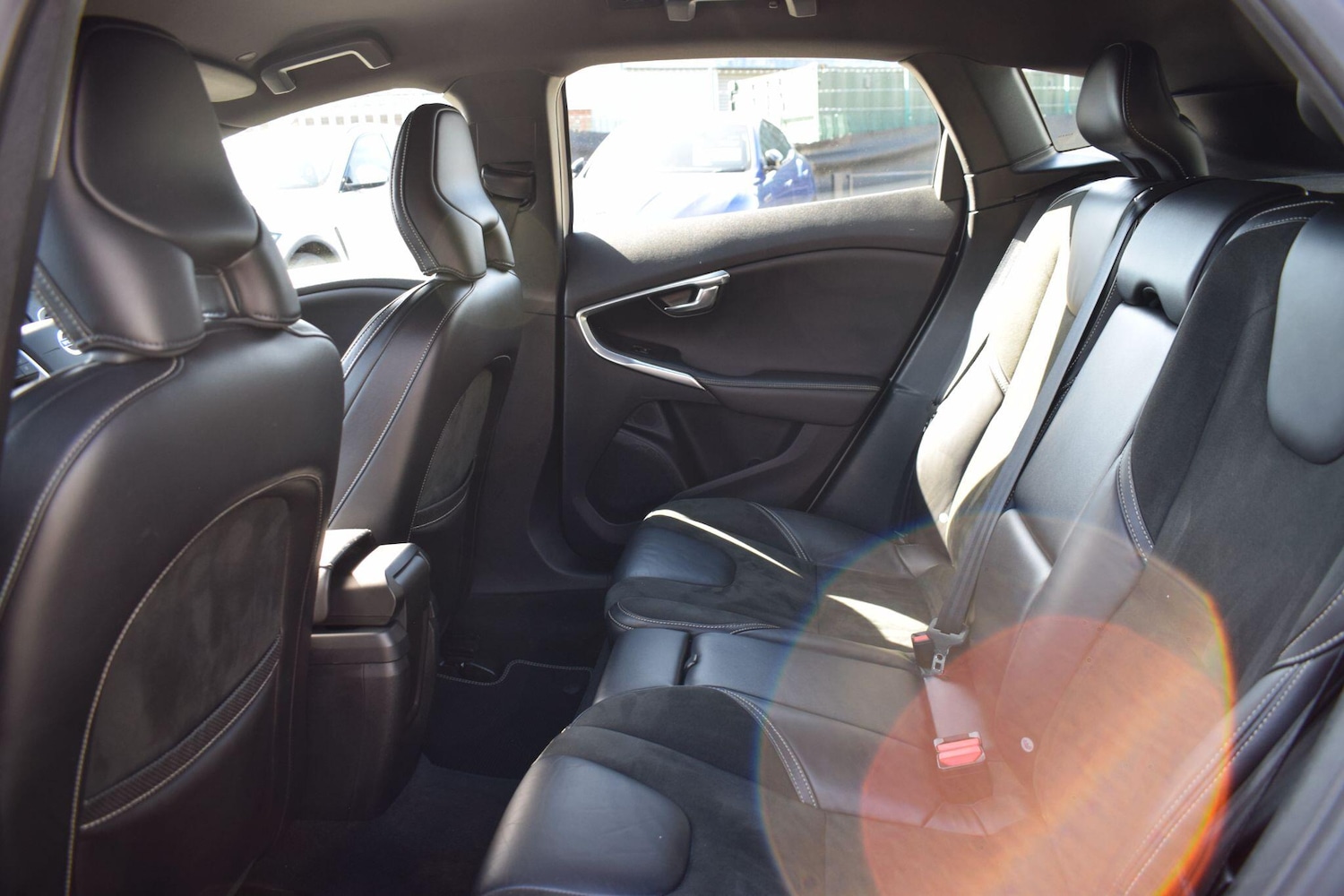 Used Volvo V40 for sale - 78184210: Photo 25