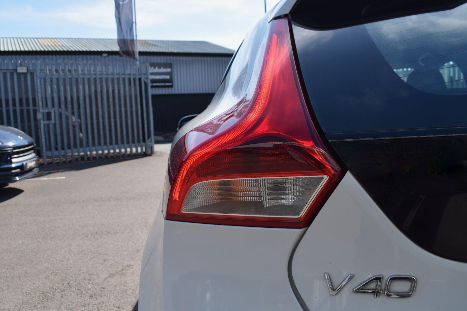 Used Volvo V40 for sale - 78184210: Photo 35