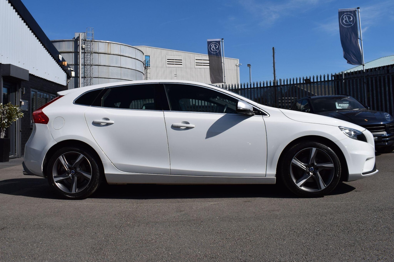 Used Volvo V40 for sale - 78184210: Photo 4