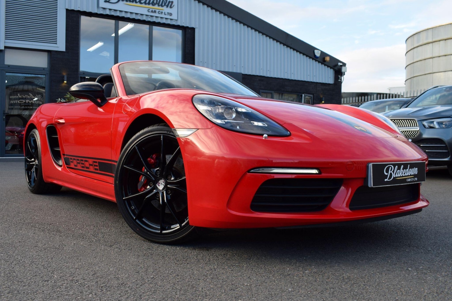Used Porsche Boxster 2018 for sale - 76823760: Photo 3