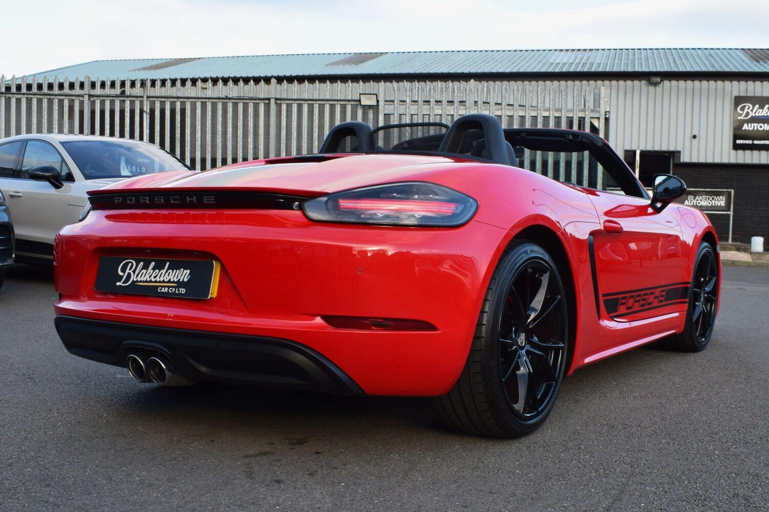 Used Porsche Boxster 2018 for sale - 76823760: Photo 5