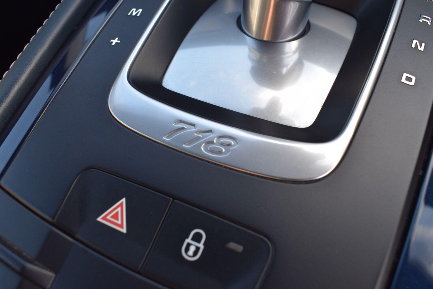 Used Porsche Cayman 2018 for sale - 77411600: Photo 14