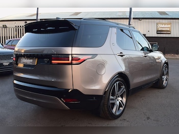 Used Land Rover Discovery 2022 for sale - 76689926: Photo