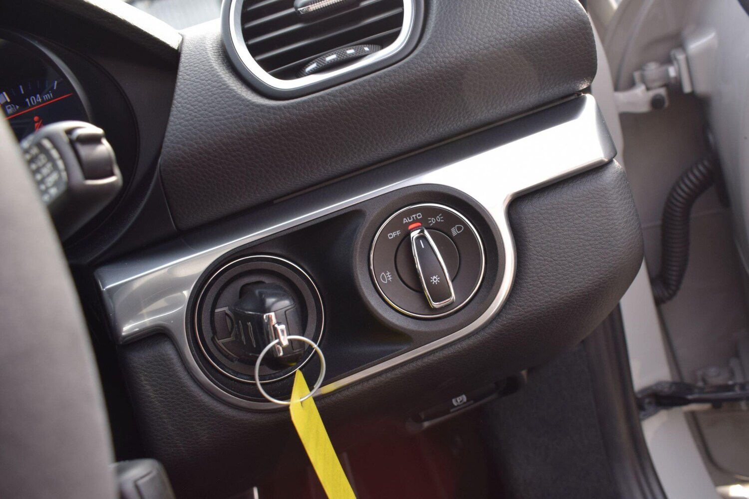 Used Porsche Cayman 2019 for sale - 77977835: Photo 12