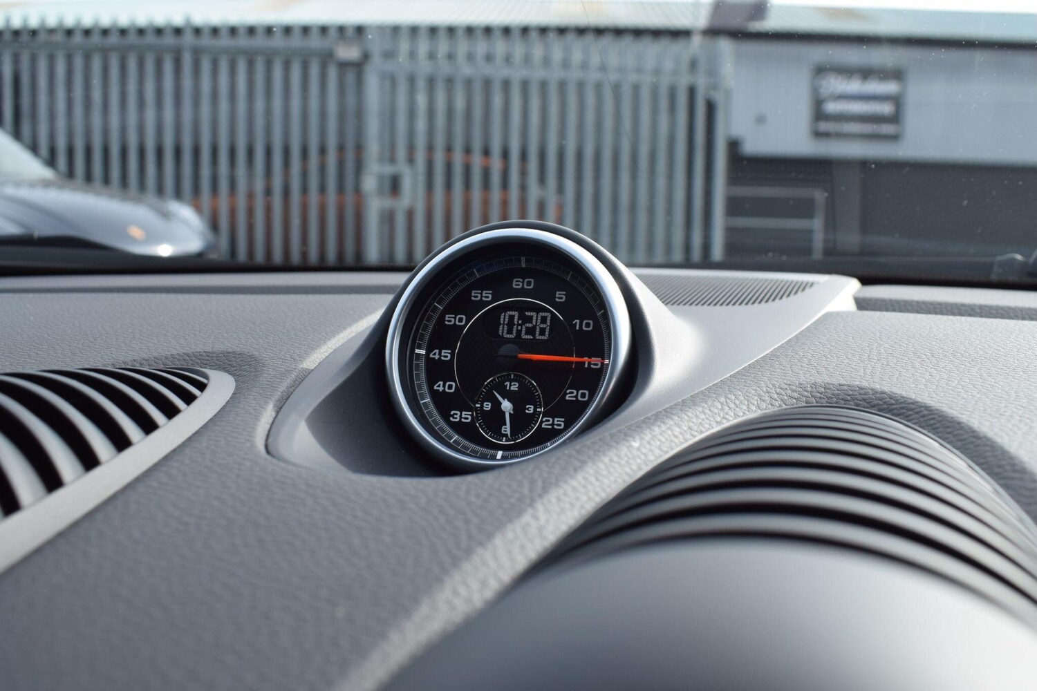 Used Porsche Cayman 2019 for sale - 77977835: Photo 23