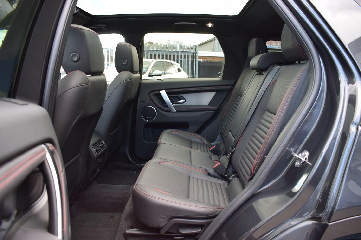 Used Land Rover Discovery Sport for sale - 78115078: Photo 30