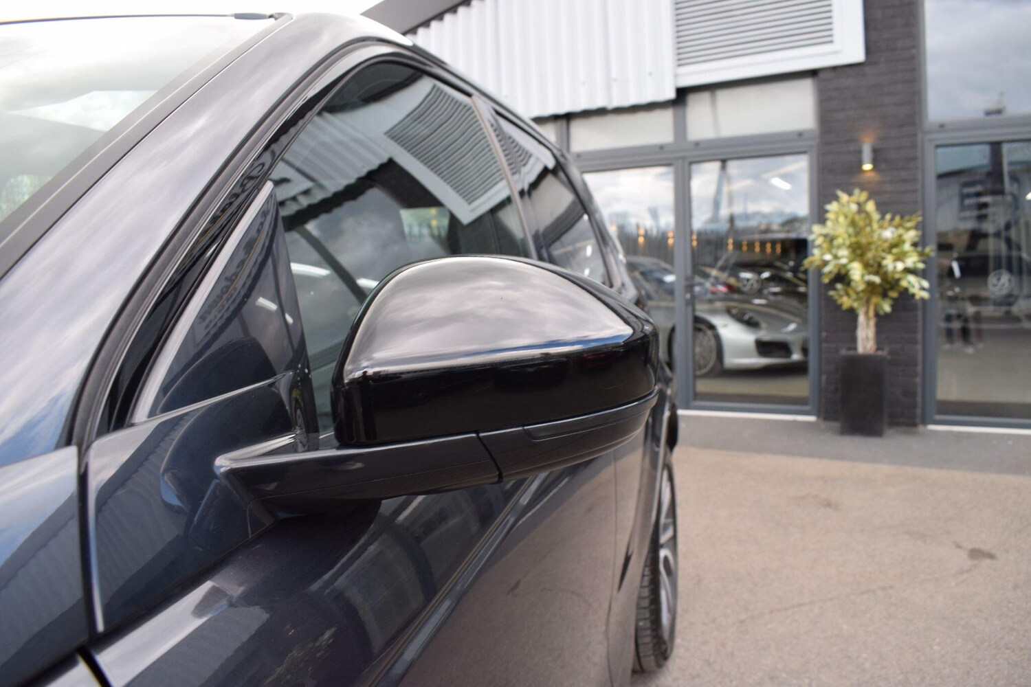 Used Land Rover Discovery Sport for sale - 78115078: Photo 40