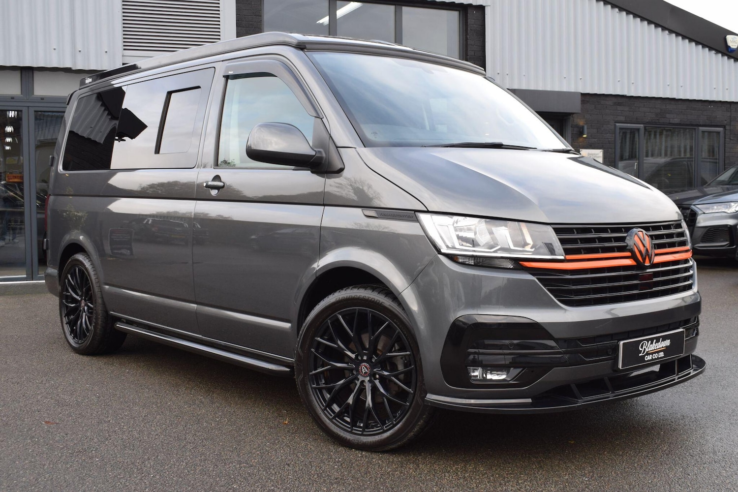 Used Volkswagen Transporter 2020 for sale - 76633320: Photo 3