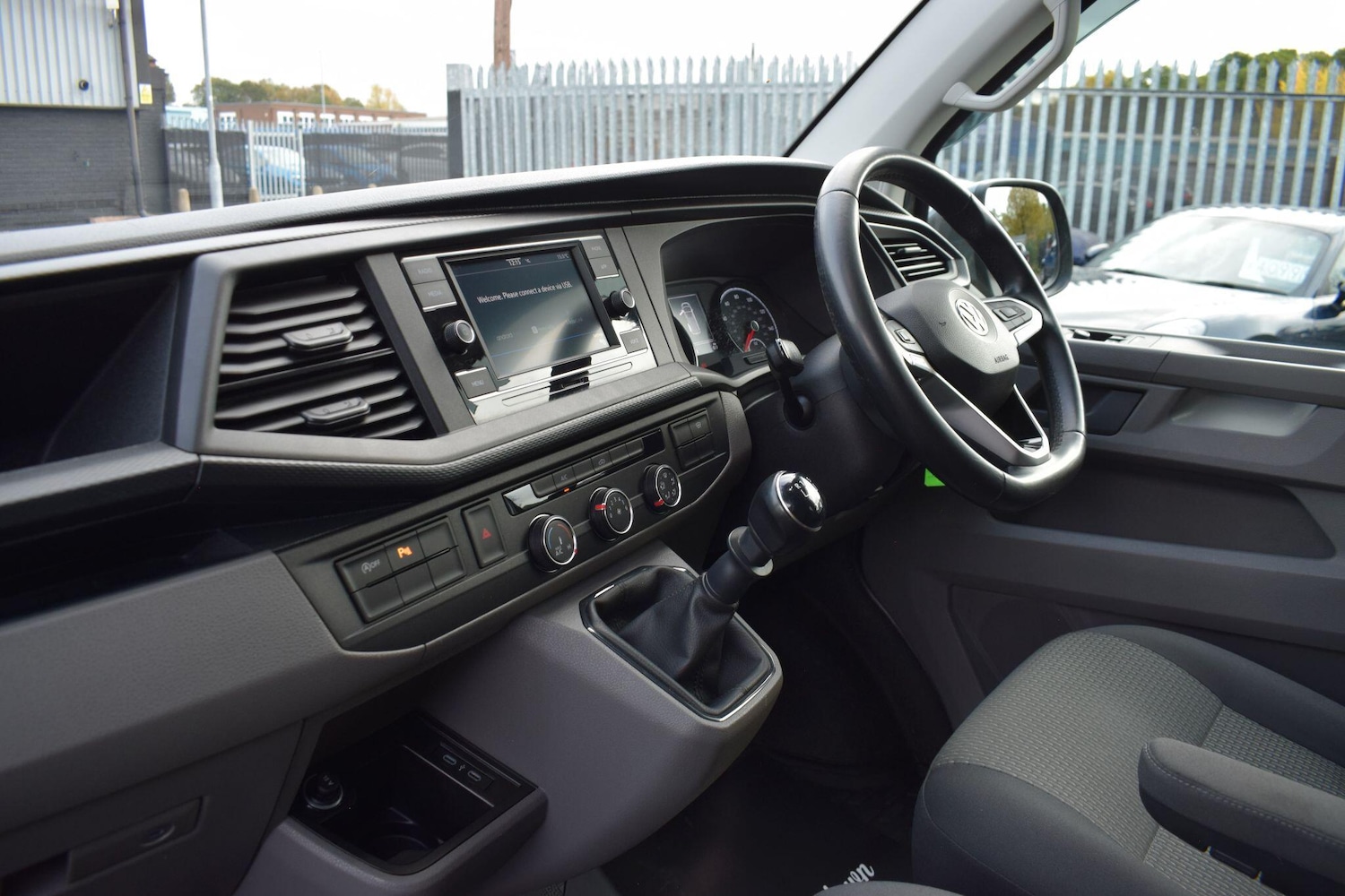 Used Volkswagen Transporter 2020 for sale - 76633320: Photo 8