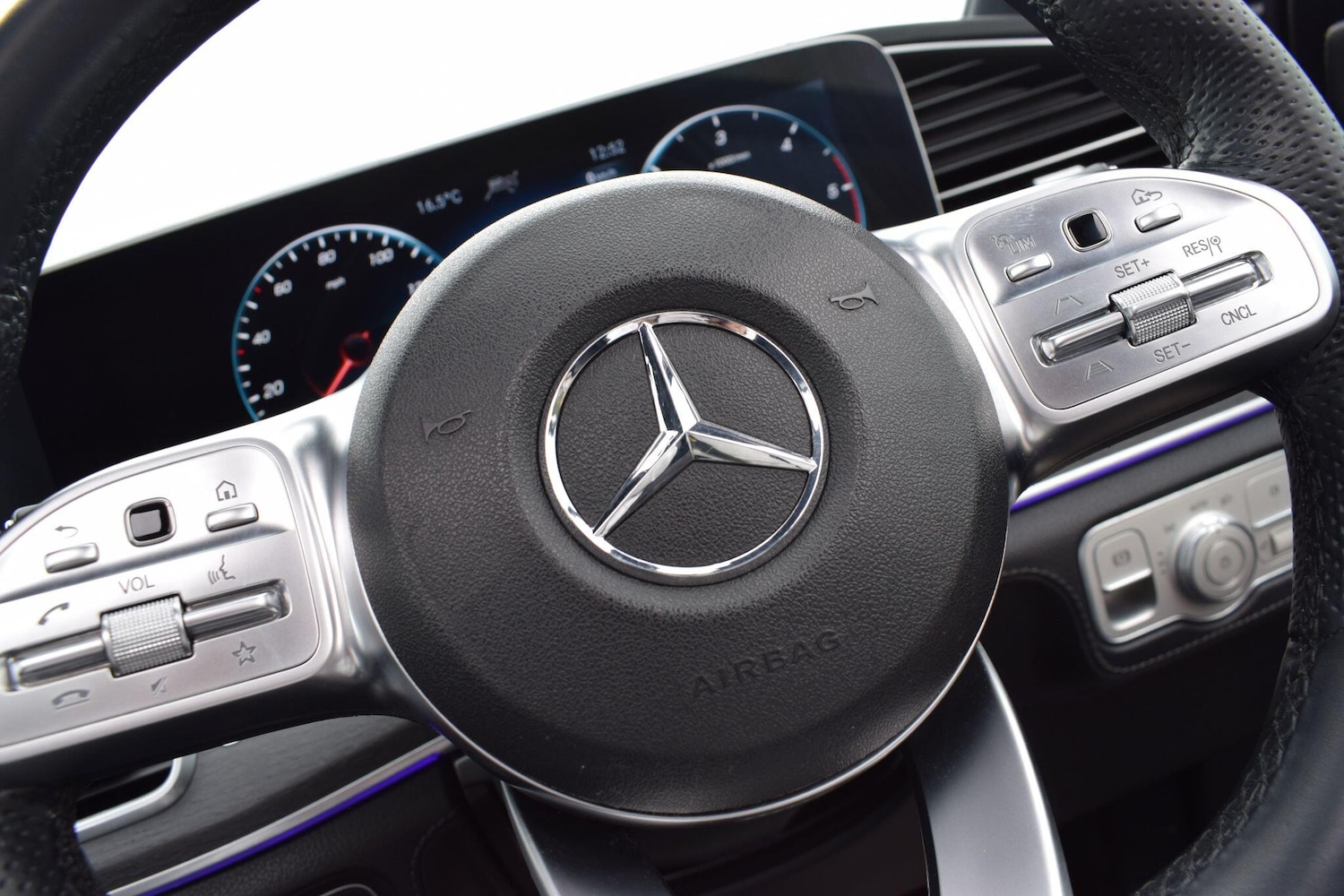 Used Mercedes-Benz GLE-Class 2021 for sale - 76095157: Photo 17