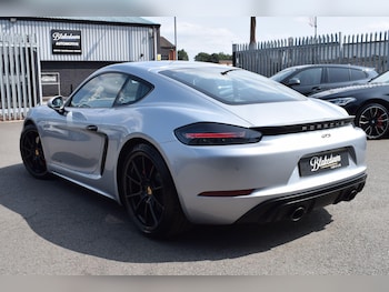 Used Porsche Cayman 2020 for sale - 77155935: Photo