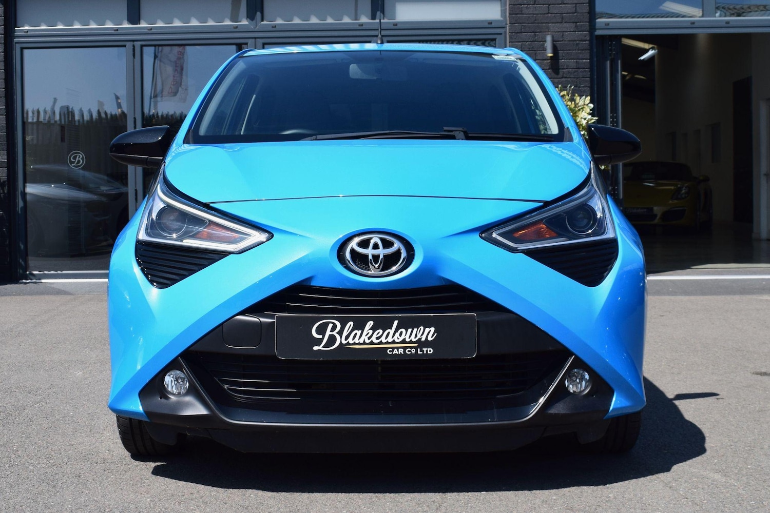 Used Toyota AYGO 2019 for sale - 77060351: Photo 2