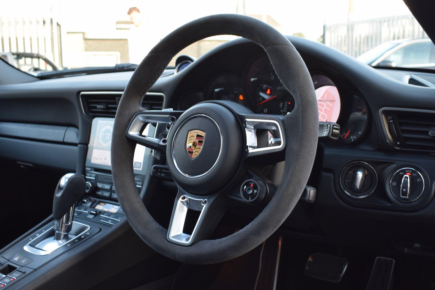 Used Porsche 911 2017 for sale - 76136249: Photo 10