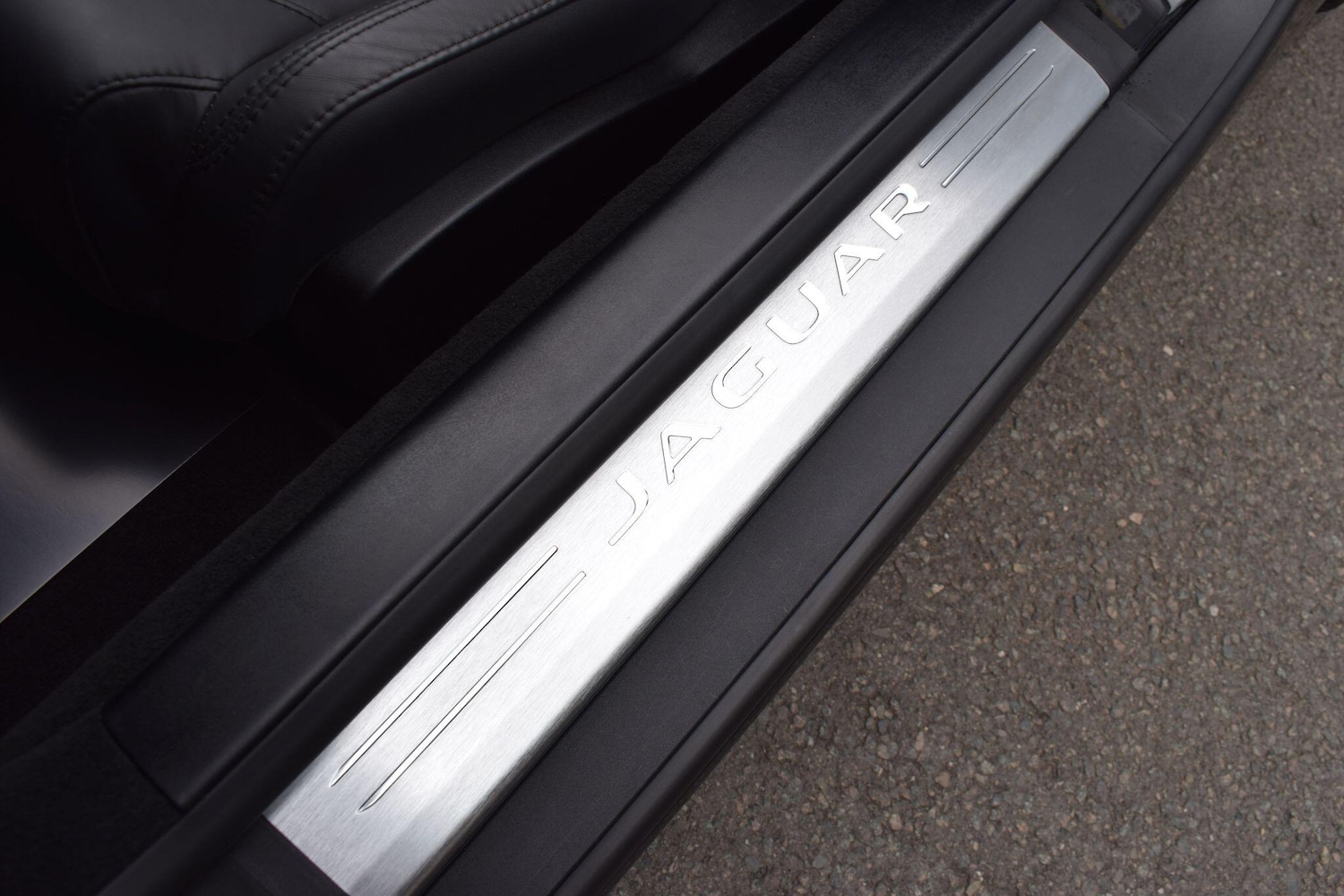 Used Jaguar F-Type 2018 for sale - 76423415: Photo 26