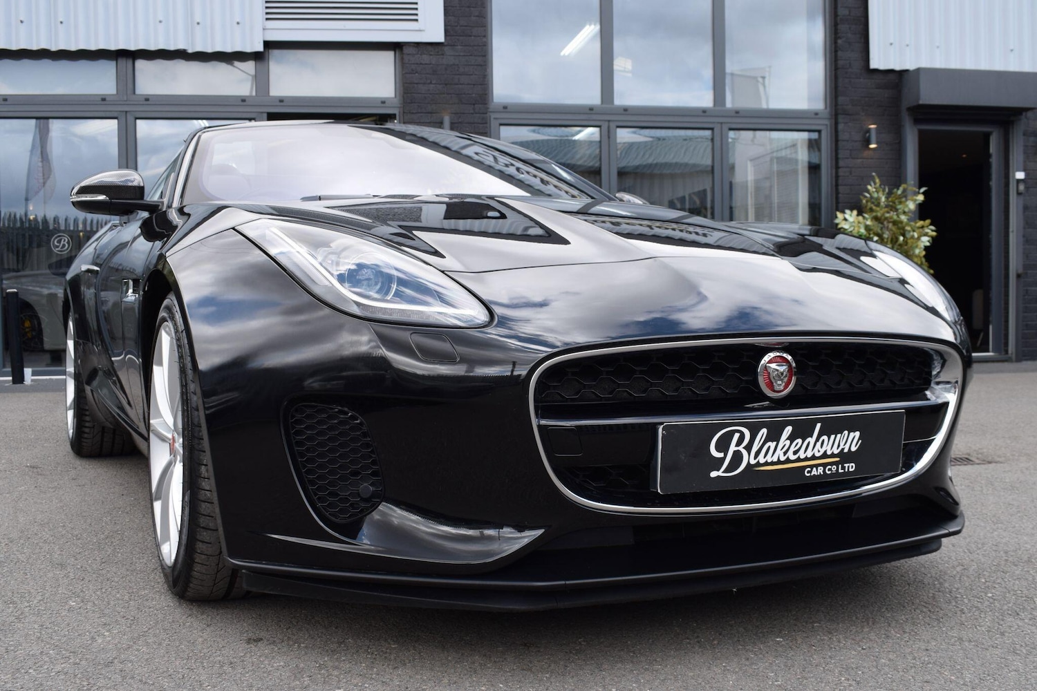 Used Jaguar F-Type 2018 for sale - 76423415: Photo 37