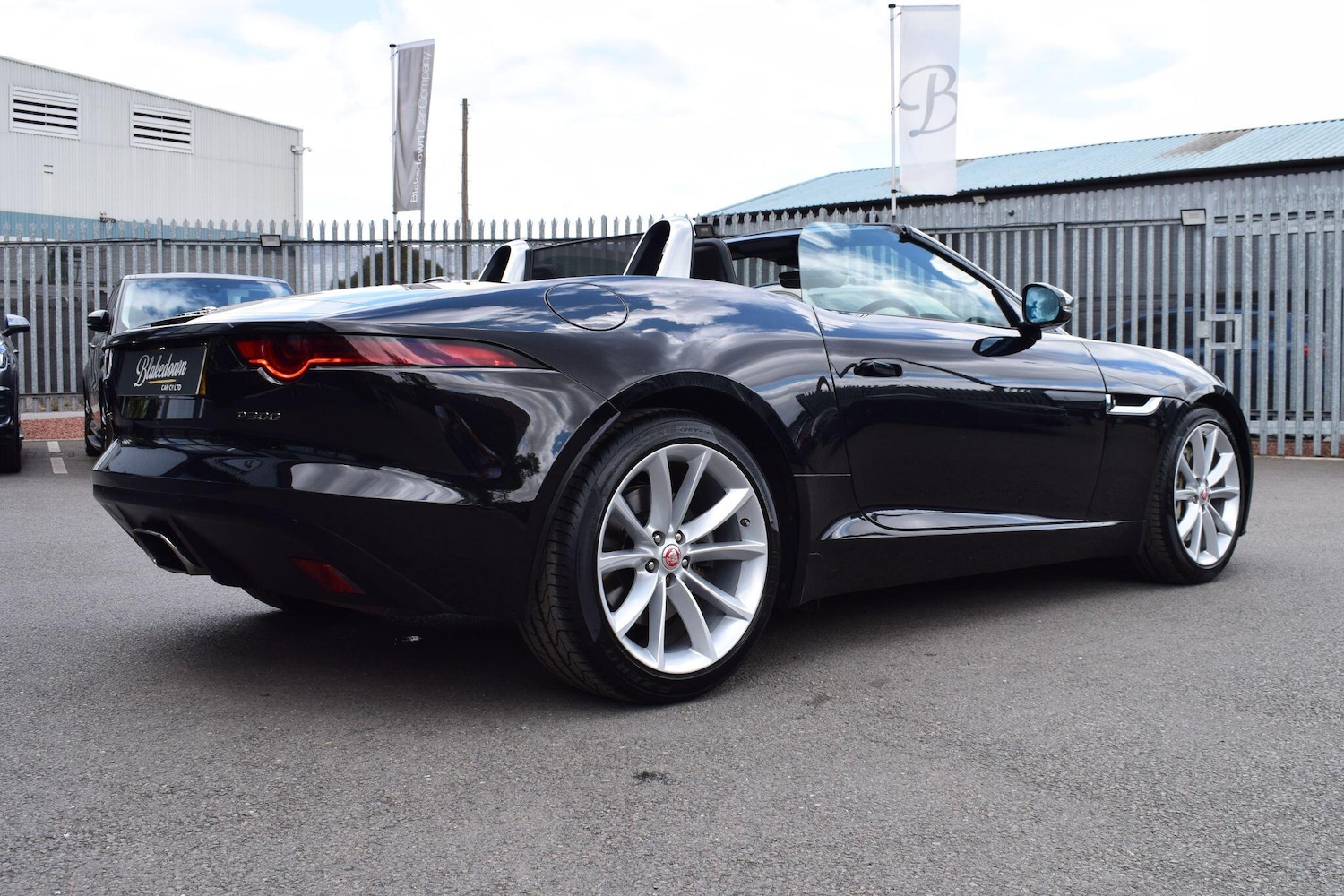 Used Jaguar F-Type 2018 for sale - 76423415: Photo 5