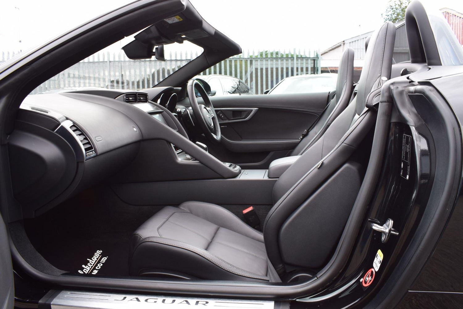 Used Jaguar F-Type 2018 for sale - 76423415: Photo 9