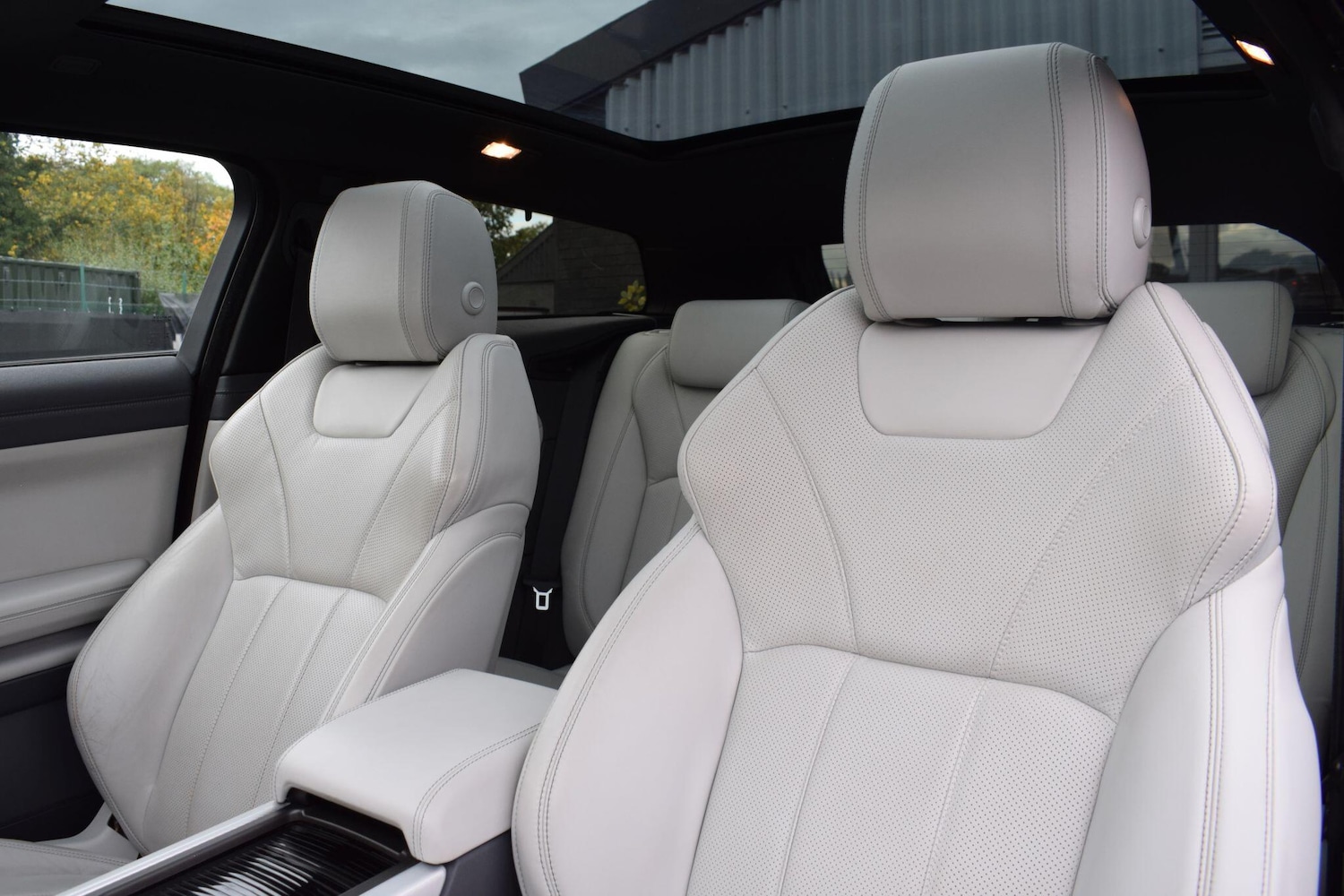 Used Land Rover Range Rover Evoque 2016 for sale - 76349028: Photo 9