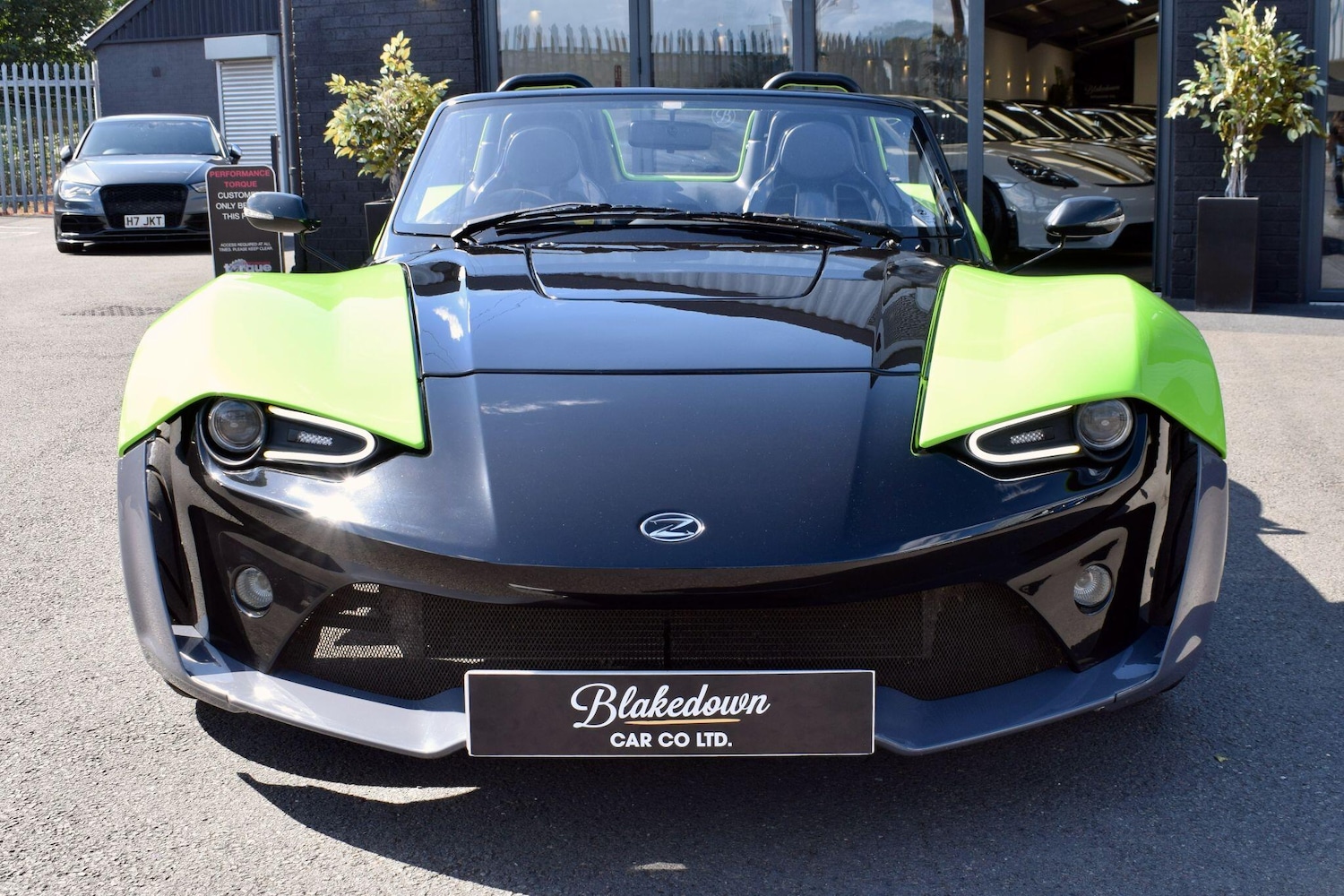 Used Zenos E10 2015 for sale - 78204979: Photo 2