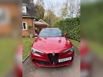 Used Alfa Romeo Stelvio 2020 for sale - 76423208: Photo