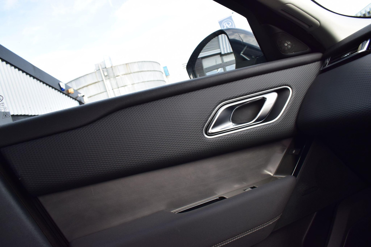 Used Land Rover Range Rover Velar 2018 for sale - 77704979: Photo 17