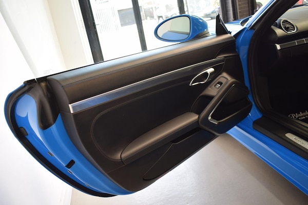 Used Porsche 718 Cayman 2021 for sale - 76095111: Photo 16