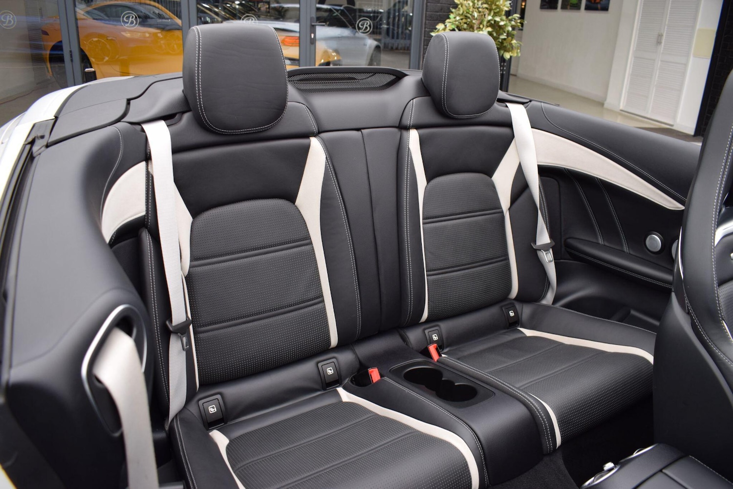 Used Mercedes-Benz C Class 2018 for sale - 76765592: Photo 31