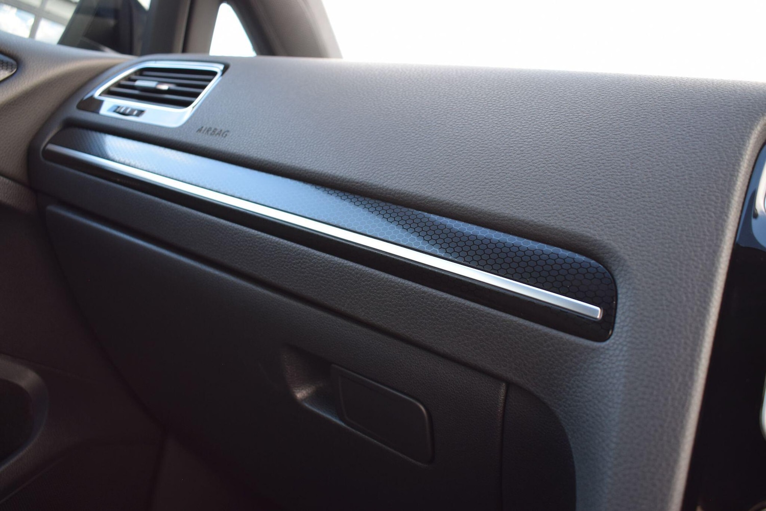 Used Volkswagen Golf for sale - 77060179: Photo 16