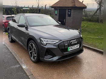 Used Audi e-tron 2023 for sale - 77633778: Photo