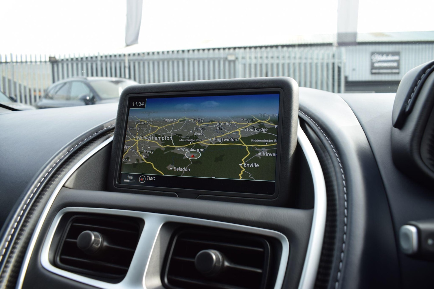 Used Aston Martin DB11 2018 for sale - 77977752: Photo 21