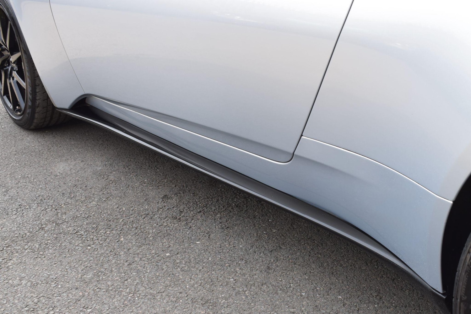 Used Aston Martin DB11 2018 for sale - 77977752: Photo 46