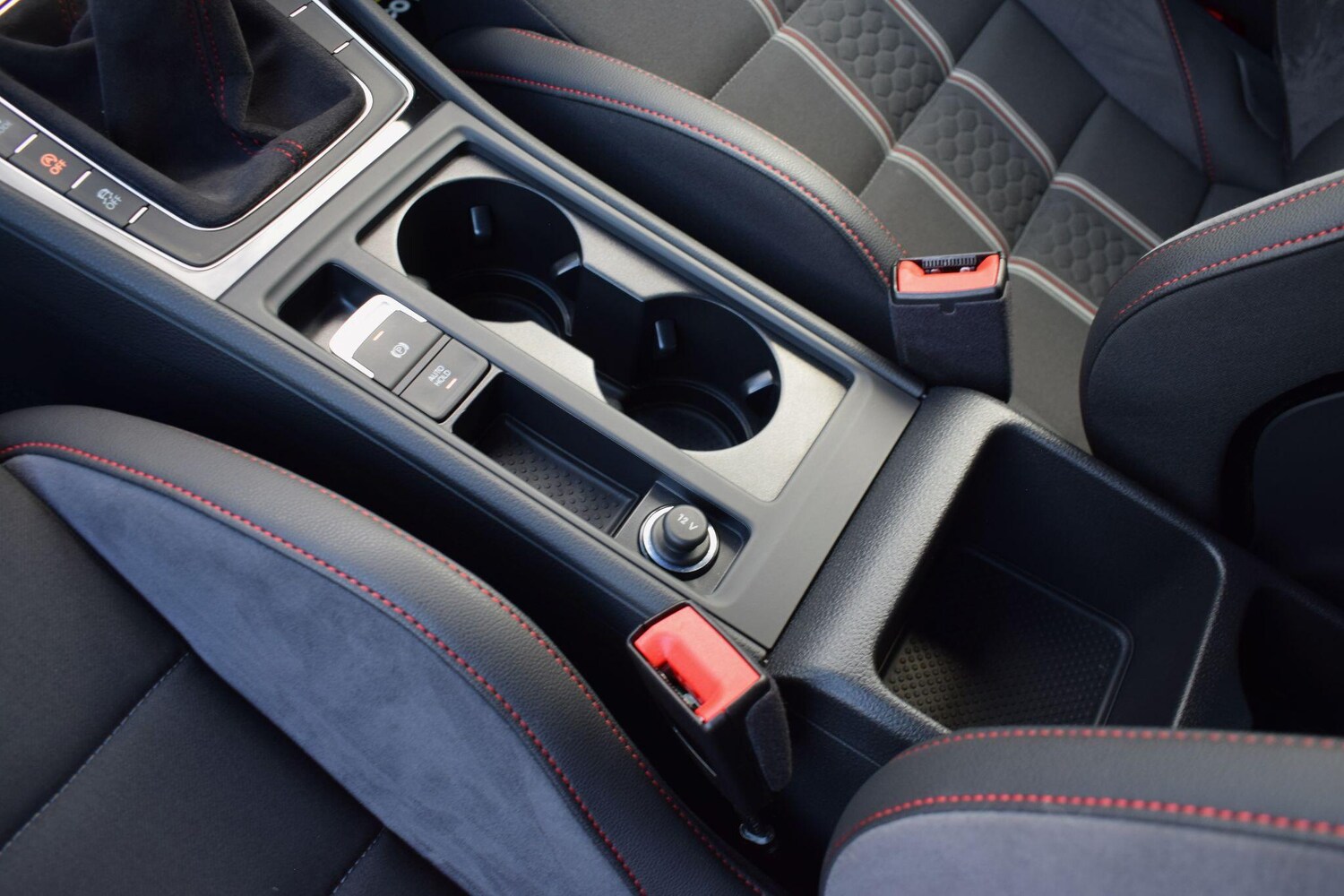 Used Volkswagen Golf 2016 for sale - 76742355: Photo 14