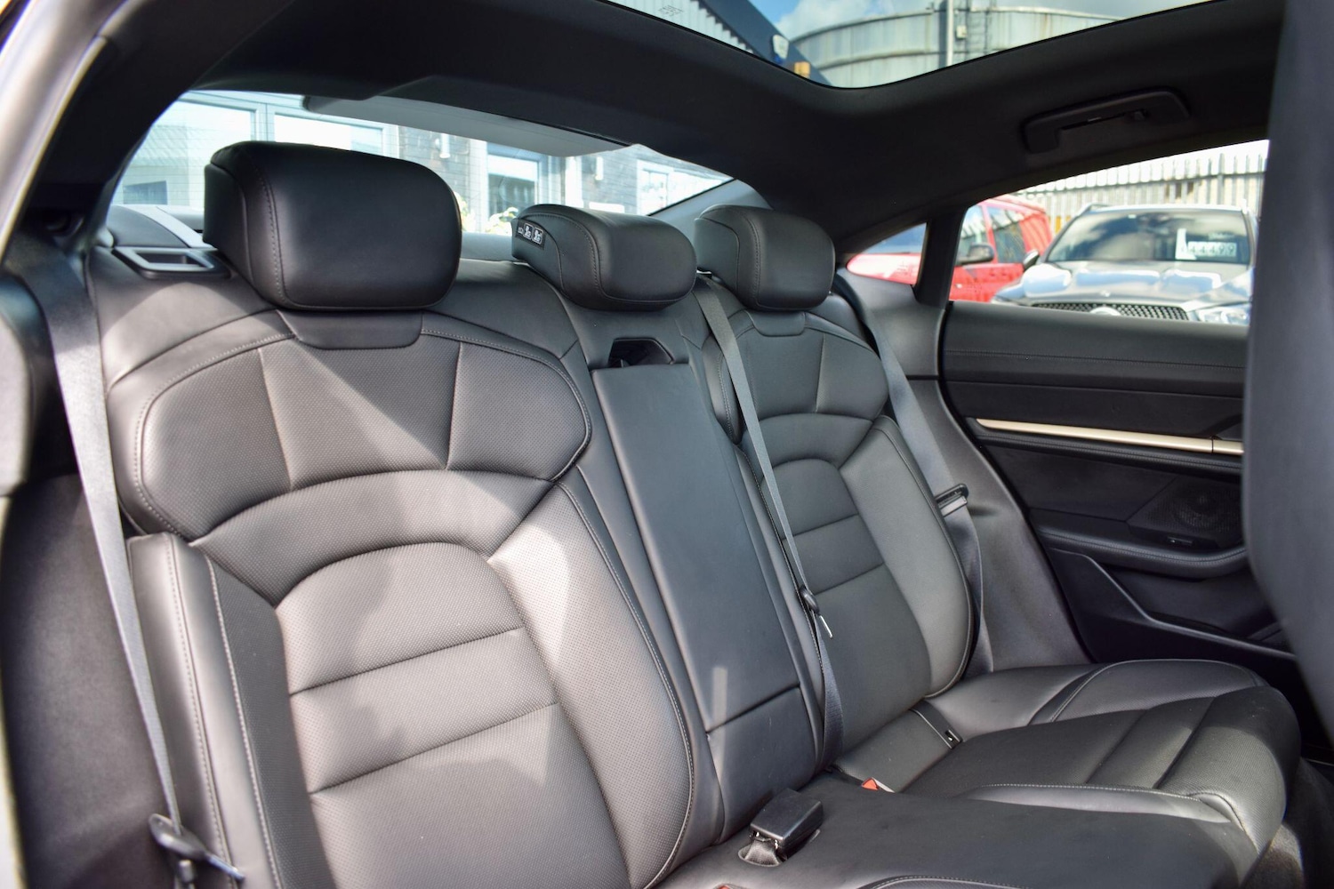 Used Porsche Taycan 2020 for sale - 76612773: Photo 10