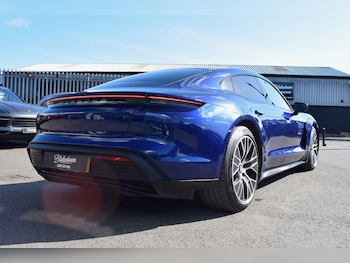 Used Porsche Taycan 2020 for sale - 76612773: Photo