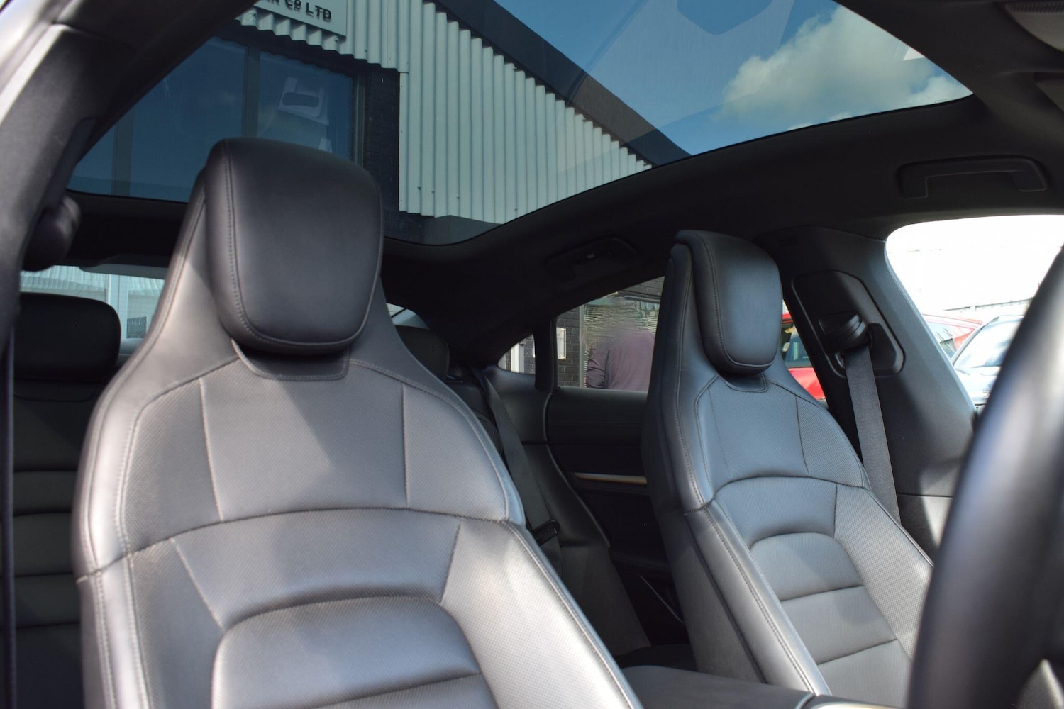 Used Porsche Taycan 2020 for sale - 76612773: Photo 8