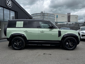 Used Land Rover Defender 2023 for sale - 78810125: Photo