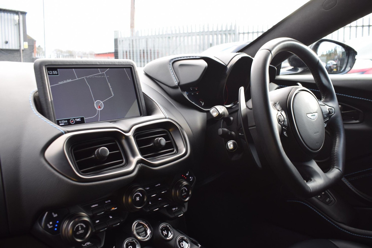 Used Aston Martin Vantage 2020 for sale - 77131148: Photo 11